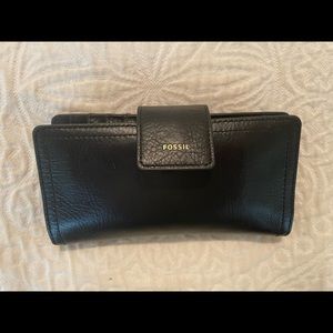 Fossil wallet